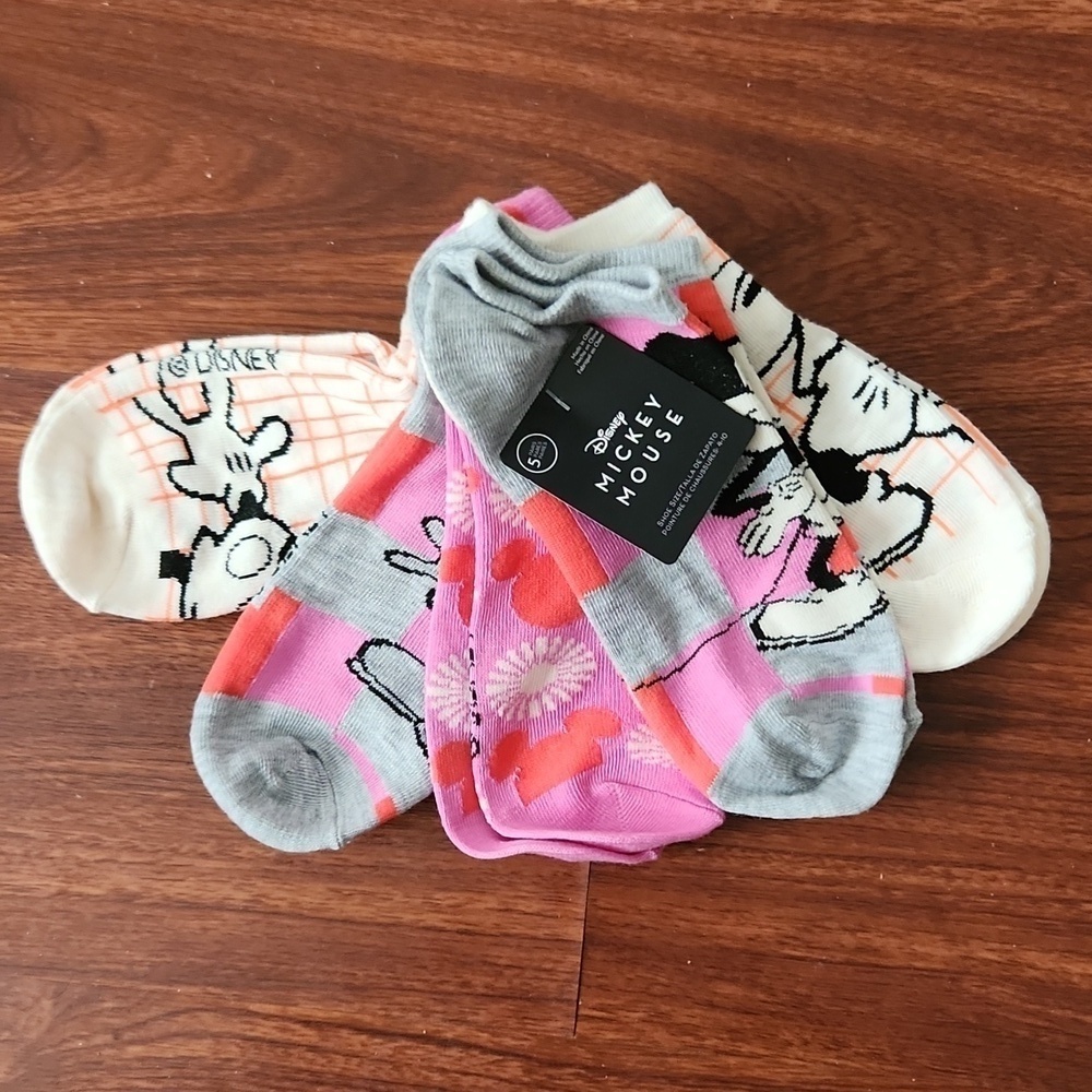 Disney Socks No Show Mickey Mouse Size 4-10 Shoe NEW